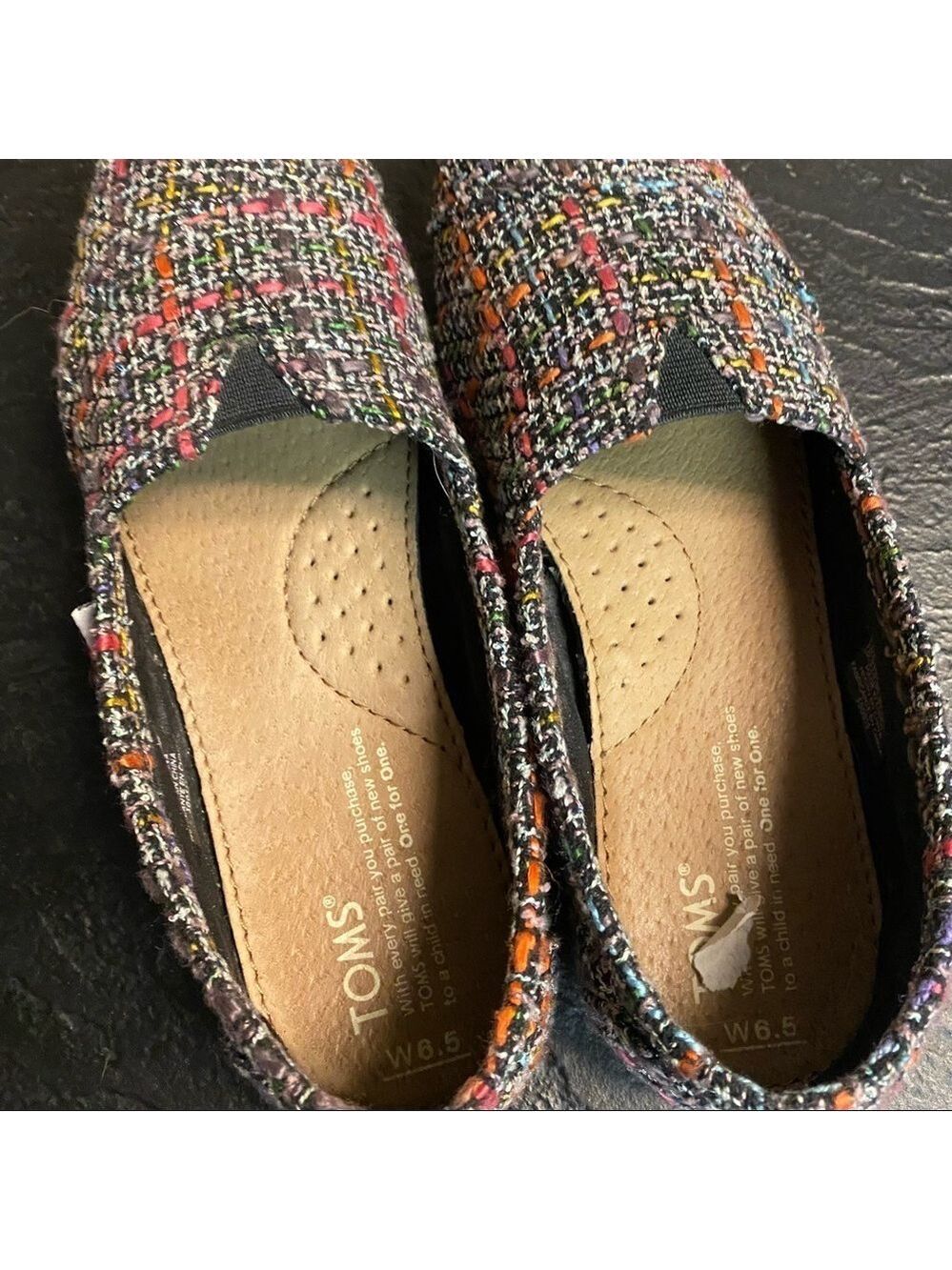 Toms - Picture 5 of 8